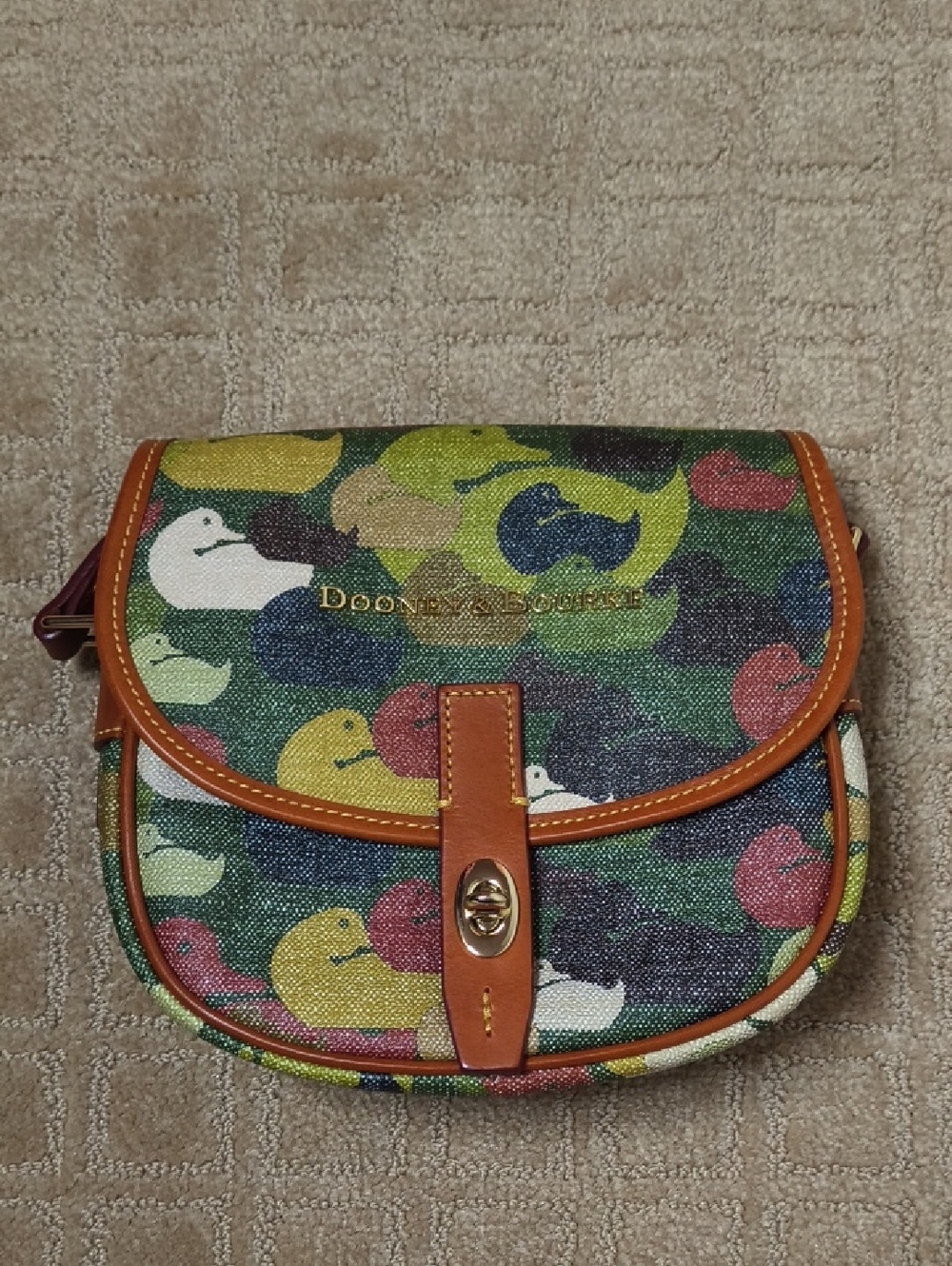 Dooney & Bourke Multicolor Duck Print Crossbody Bag *READ* - Picture 2 of 13